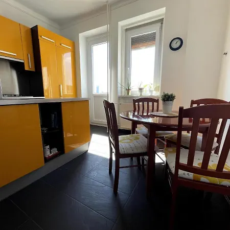 Aurelia Art Deco With Panoramic Views Danube